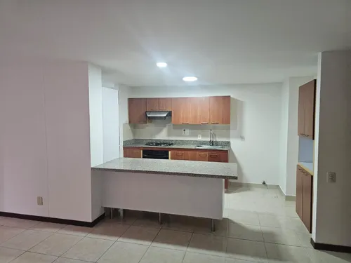 Excelente Oportunidad Para Vivir En Una De Las Zonas Más Apetecidas De Envigado.