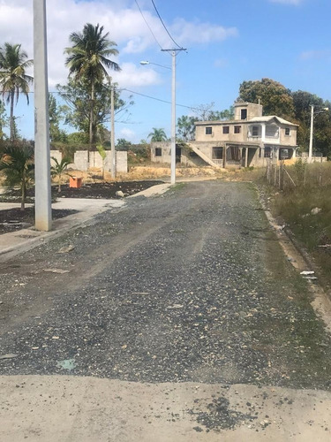 Imagen 4 de 16 de Solar De 187 M2 Barato Con 1000 Pesos Menor Por M2 829-456-8443 Tiene Su Título De Propiedad Al Día Y Deslinde Puedes Empezar A Construir Con El Pago De Rd$143,990 De Inicial