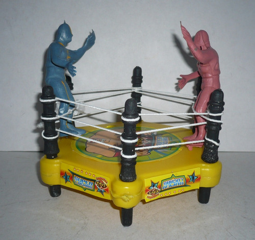 Ring De Plástico Soplado Con 2 Luchadores - Lucha Libre Cmll