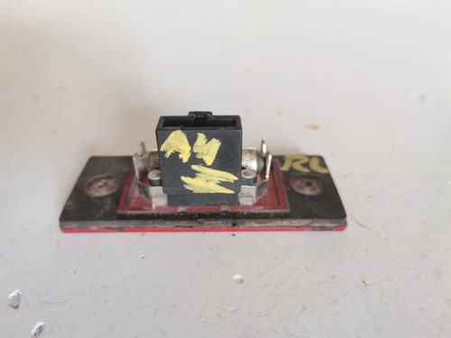 Luz Placa Trasera Izquierda Vw Jetta A4 2.0 Std 99-07 (Usado)