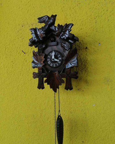 Reloj Cucu Germany Antigo De Pared En Madera Ebano De Paloma