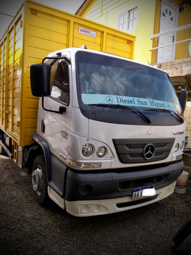 Mercedes Benz Accelo 815