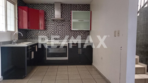 Imagen 8 de 29 de Casa En Renta En Barrio De Analco - (2)