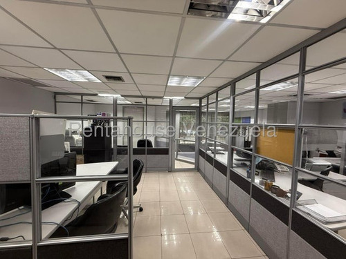 Agp Local Comercial En Alquiler En Los Dos Caminos, Ubicado Edificio Centro Parque Boyacá 25-23018 Ys