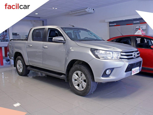 Imagen 6 de 25 de Toyota Hilux Srv 4x2 Turbo Diesel 2.8 2018 Excelente!!
