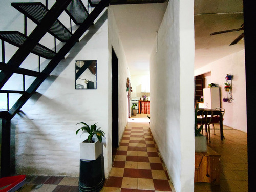 Venta Casa 4 Ambientes Palomar - Moron Permuta