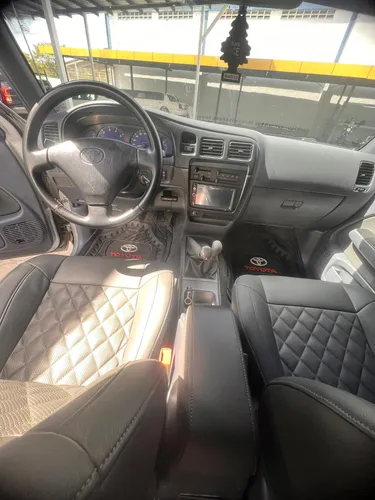 Toyota Hilux 2005