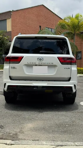 Toyota Land Cruiser Lc300 Vx-r 2024 Diésel Oman Aerokit