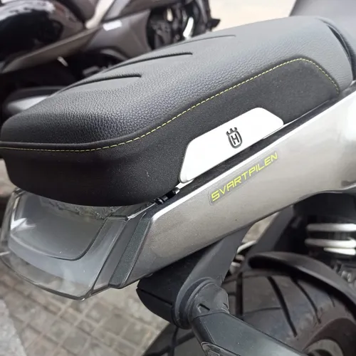 Husqvarna Svartpilen 401 Excelente Estado - Domingo Torre