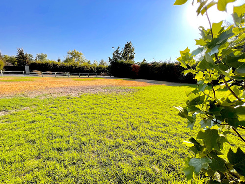 Sitio Por Av. El Valle, Chicureo Oriente