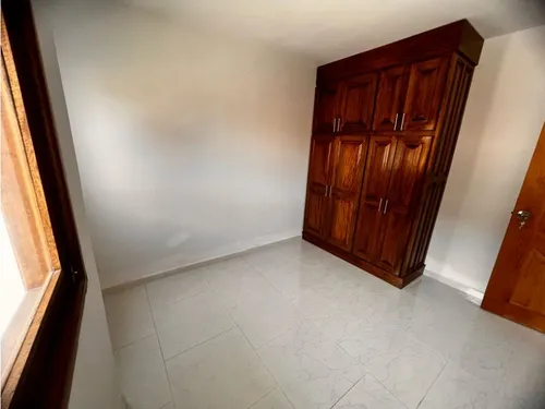 Se Veden Dos (2) Apartamentos En Segundo Y Tercer Piso - El Carmen Vib