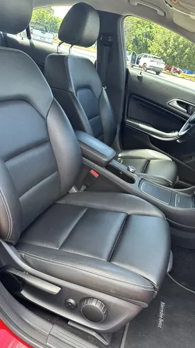 Mercedes-Benz Clase CLA 1.6 200 Cgi Sport At