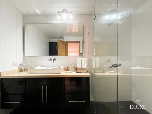 Vendo, Apartamento En La Carolina, 4 Habitaciones Para Inversión