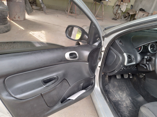 Peugeot Hoggar 1.4 X-line Flex 2p