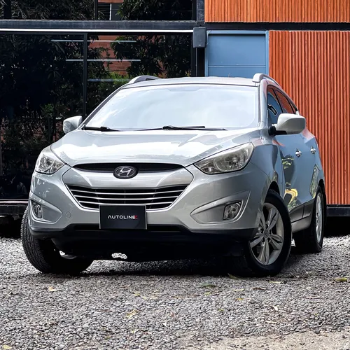 Hyundai TUCSON IX-35 GL 2.0