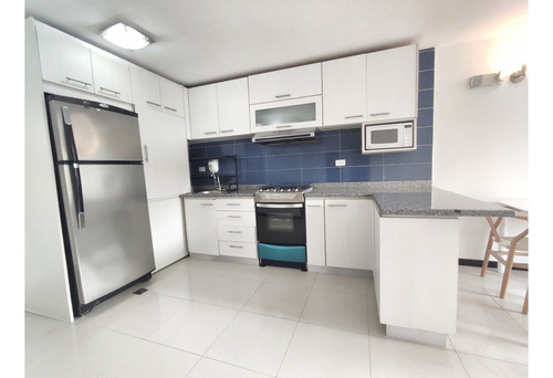 Los Naranjos Humboldt. Venta Apartamento 59m2 2h/2b/1p