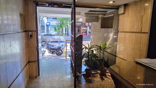 Venta Departamento Flores 3 Ambientes. Vigilancia