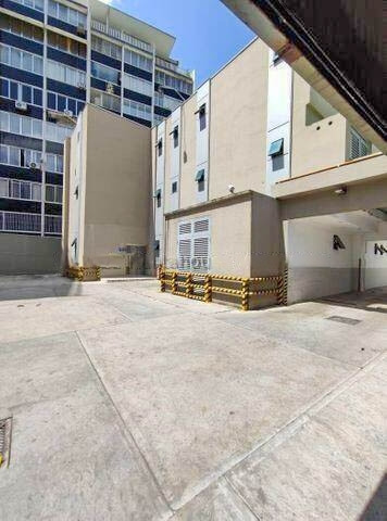 Edificio Hotel La Castellana 1.600 Mt2 69 Hab 71 Baños 15 Puestos