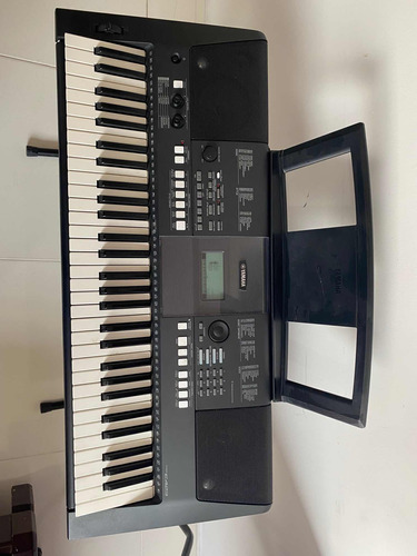 Piano Yamaha Psr E423