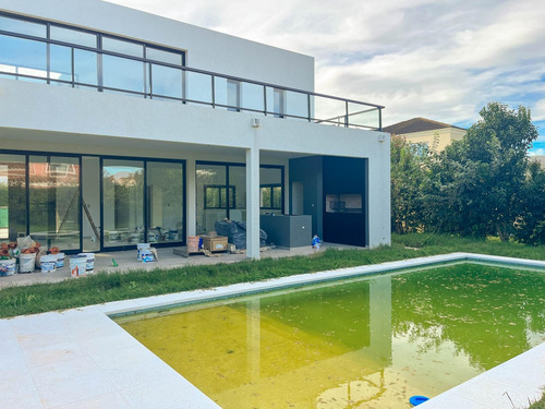 Casa En Venta En Haras Santa Maria, Escobar, G.b.a. Zona Norte