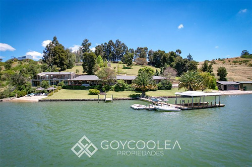 Casa En Venta De 9 Dorm. En Las Cabras