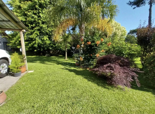 Casa En Altos De Pinares - Muy Lindo Entorno.