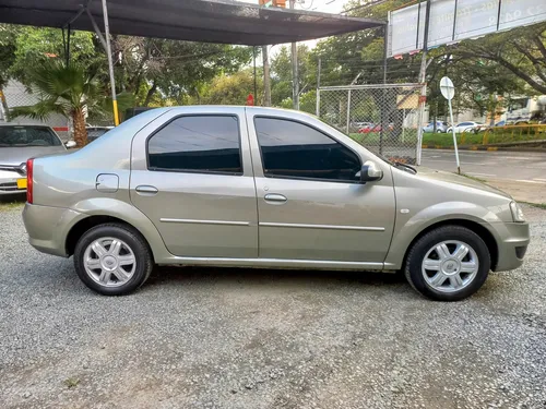 Renault Logan 1.6 Dynamique Fii