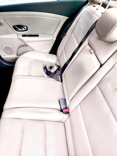 Renault Fluence 2013 2.0 Privilège X-tronic Hi-flex 4p