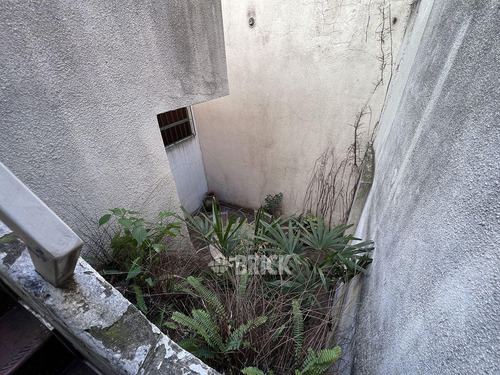 Lote Propio De 7.83x10.35 Metros En Emilio Lamarca Al 3500 - 450 M2 A Construir