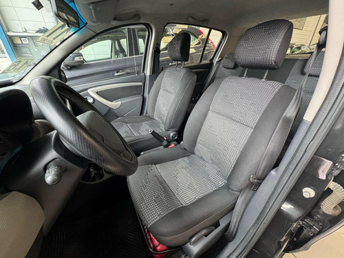 Renault Sandero Exp 16