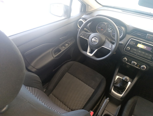 Nissan Versa 1.6 Sense Mt
