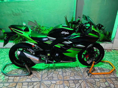 Imagem 2 de 9 de Kawasaki Ninja 300 Abs