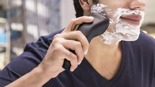 Imagen 4 de 8 de Máquina Afeitar Eléctrica Philips Barba Aquatouch 3d Hombre