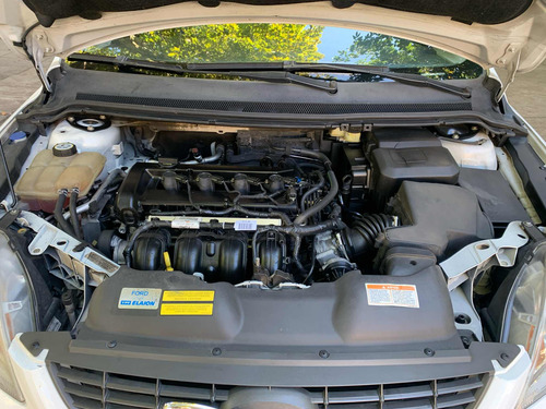 Ford Focus 2 2.0 Ghia At