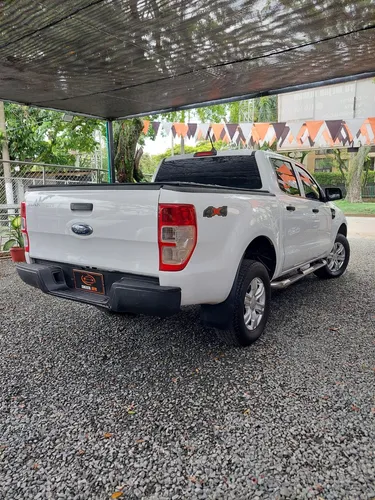 Ford Ranger 3.2 XL MT