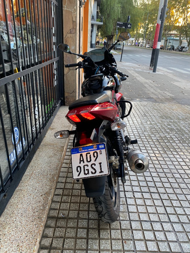 Bajaj Rouser 220 F