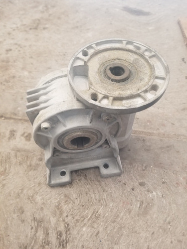 Reductor De Velocidad Bonfiglioli Vf44 A7. Relación 7 A 1. (Usado)