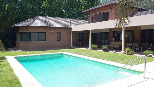 Casa En Haras Del Sur Funcional Con Pileta Y Gran Parque