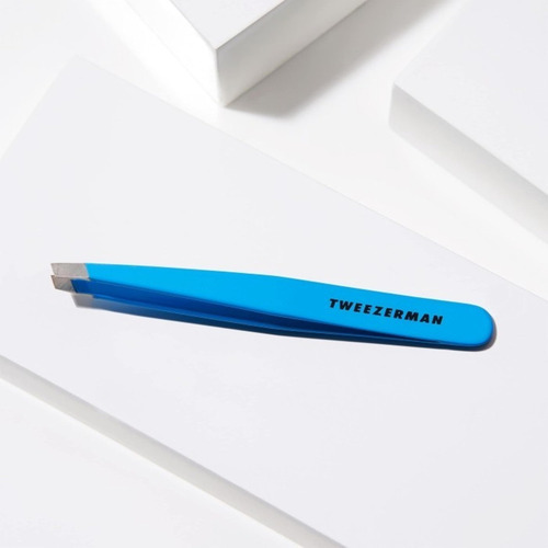 Pinça Inclinada Tweezerman -blue Jewel Modelo Nº 1230-b09r