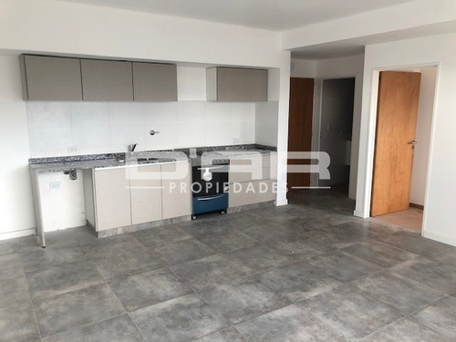 Imagen 4 de 10 de 2 Amb Frente + Balcon Aterrazado + Terraza Propia - Cafayate 800