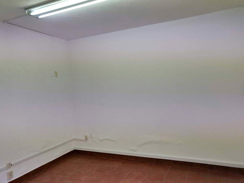 Casa En Venta Con Gran Terreno En Colonia Álamos: Ideal Para Colegios Y Vivienda