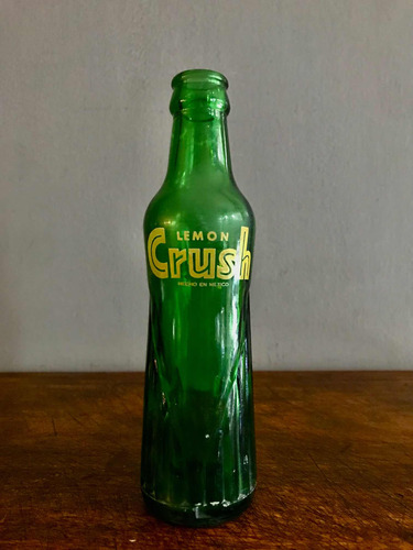 Antigua Botella De 1/4 Chica Refresco Lemon Crush Verde !!! (Usado)