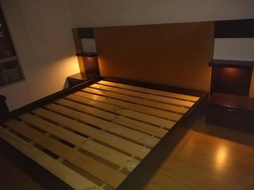 Imagen 3 de 4 de Cama Doble Madera Lacada Con Mesas De Noche Ref: Capuchino