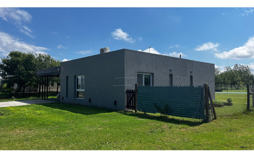 Casa 3 Dormitorios En Barrio Privado - Quincho Y Piscina - Haras De Funes