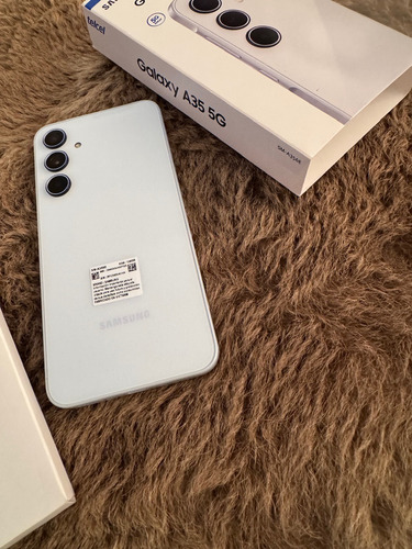 Celular Samsung Galaxy A35 5g. Gb, Azulado. Azul Claro (Usado)