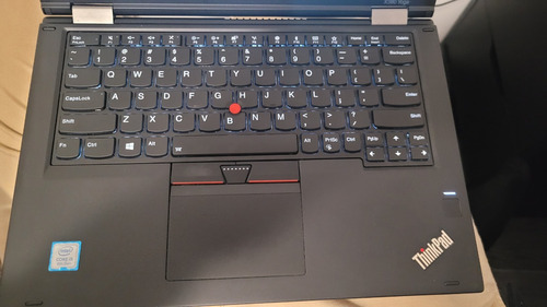 Laptop Lenovo 2 En 1 X380 Yoga (modo Tablet)