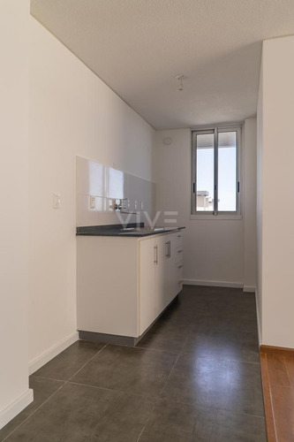Apartamento, 2 Dormitorios, Ciudad Vieja. 602.