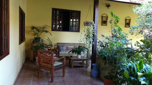 Imagem 3 de 25 de Casa Térrea Com 3 Suites E Piscina - Ca0718