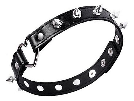 Colar Choker Com Coração E Pinos Gótico