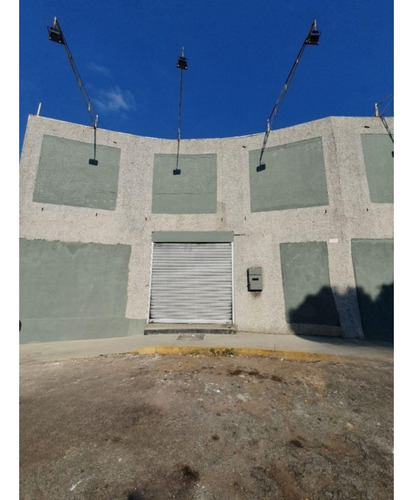 Venta De Excelente Galpón En Chacao 308m2